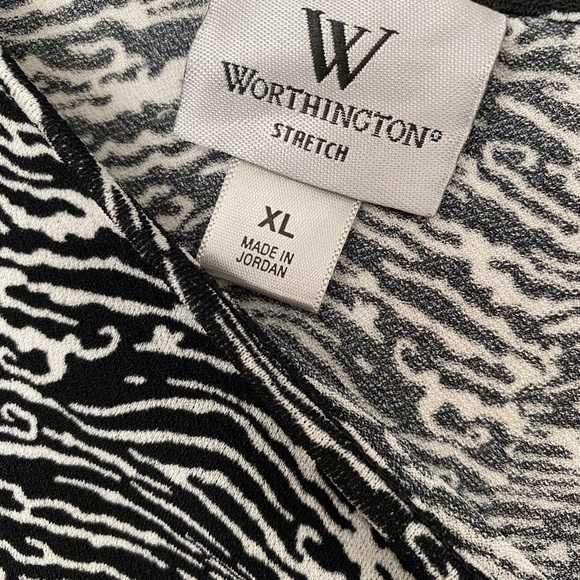 WORTHINGTON Short Sleeved Dressy Top, Size XL, Stretchy, Flattering - Picture 3 of 3